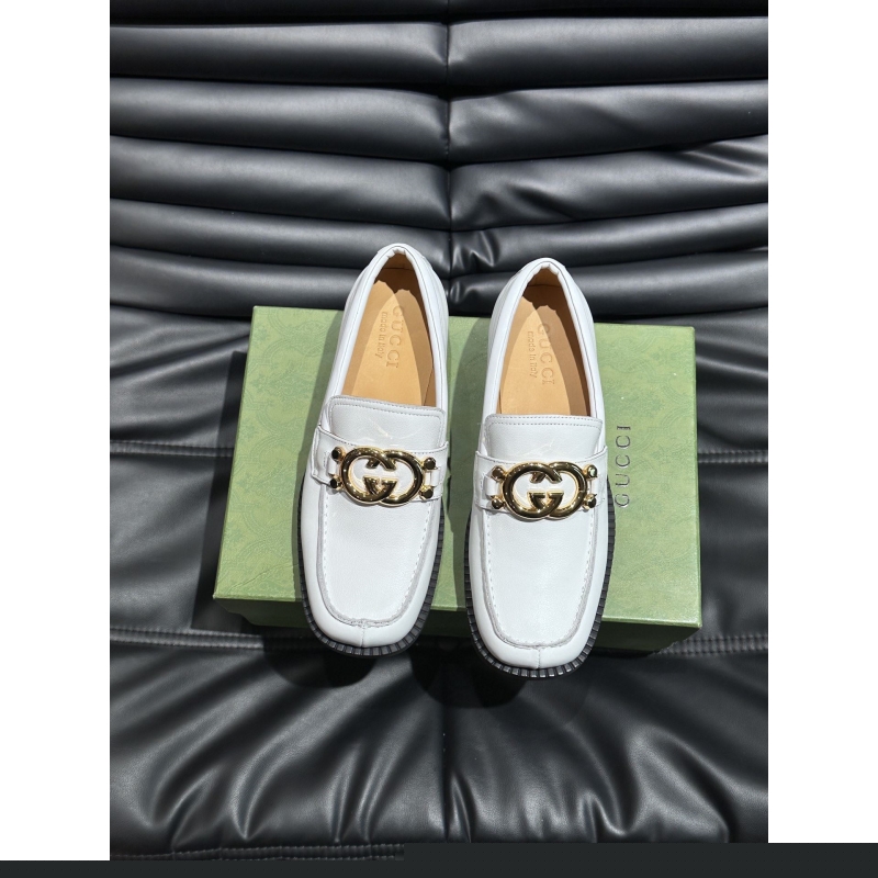 G*u*i leather shoes